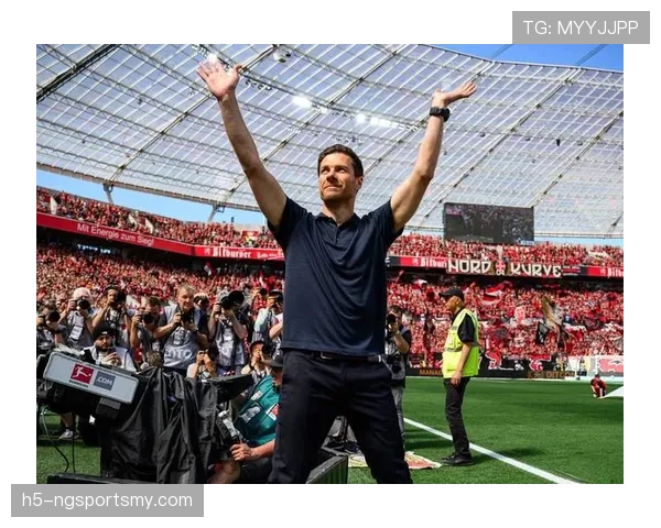 皇马哈维引发主帅热议，暴风时期豪门动荡表现受限对赛季走势形成制约